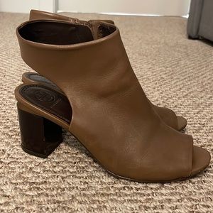 Tory Burch leather 3 inch heels